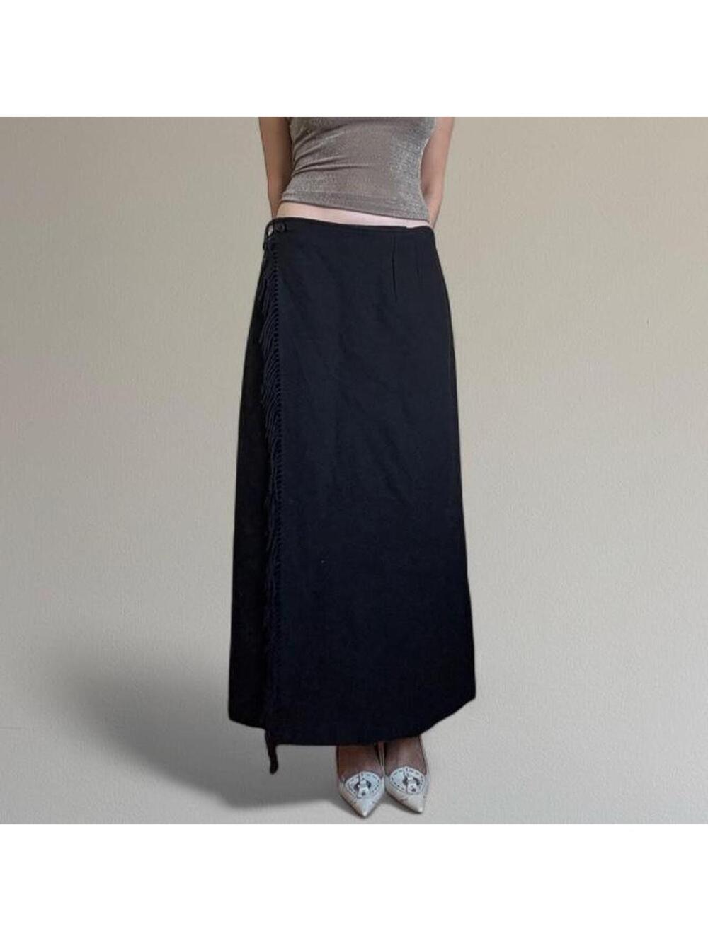 Vintage 100% wool fringe wrap skirt from Woolrich.